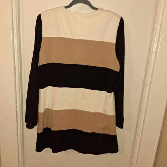 Chico’s Topper Jacket. Size 3 - Picture 5 of 6